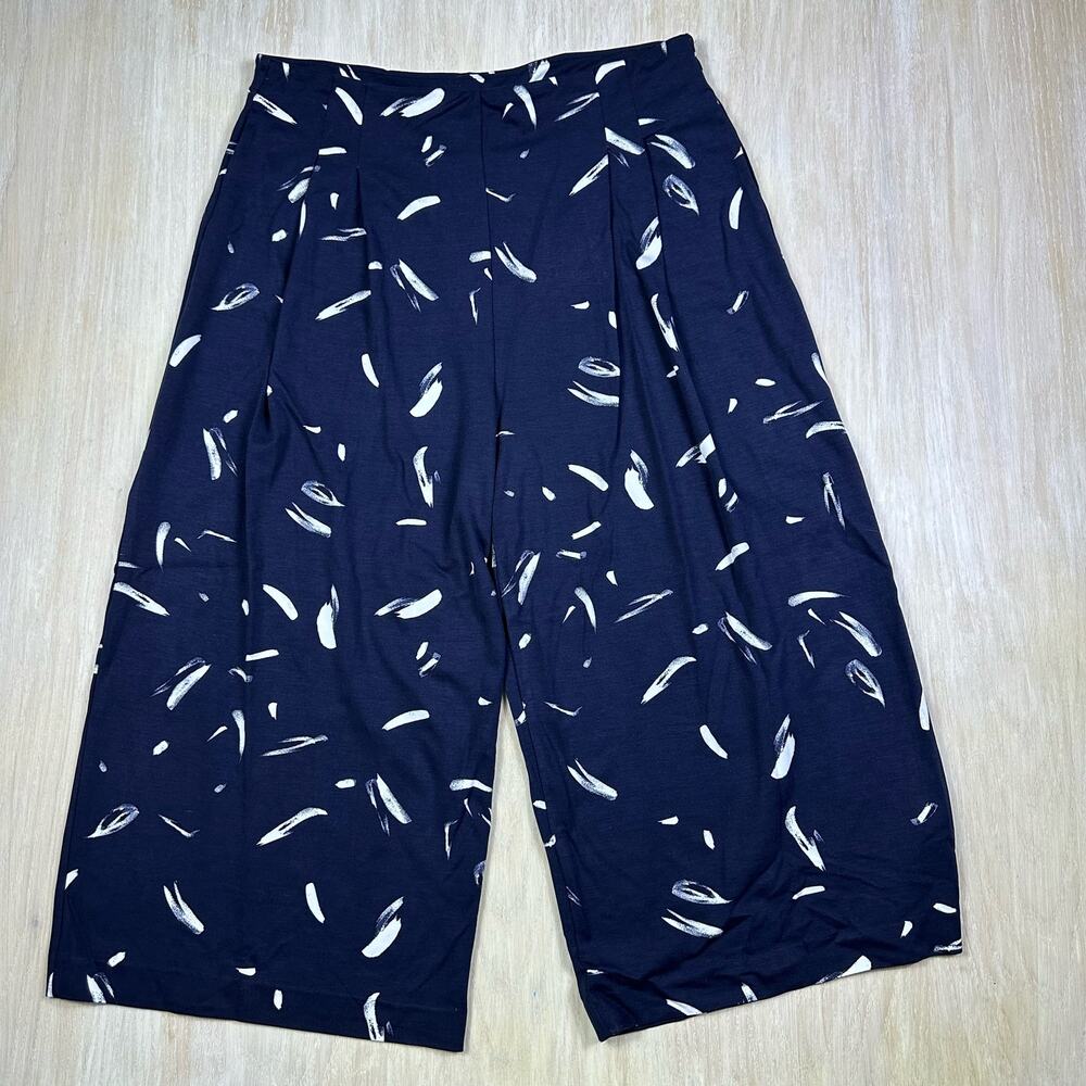 Lysse Brush Petals True Navy Wide Leg Cropped Ponte Pull On Pants Plus 2X